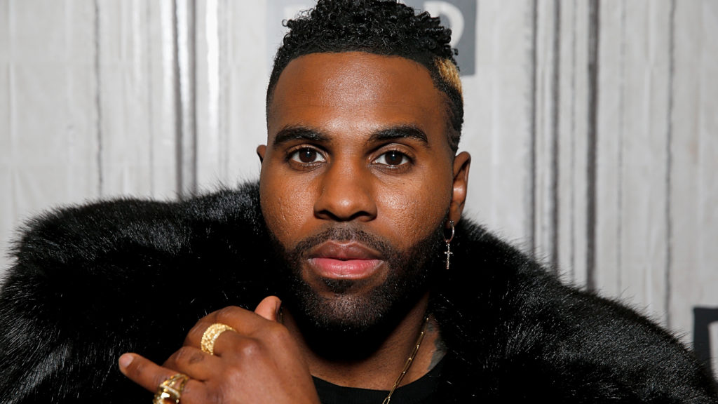 Apa lesz Jason Derulo, akit péniszdomborulata miatt tiltott le az Instagram