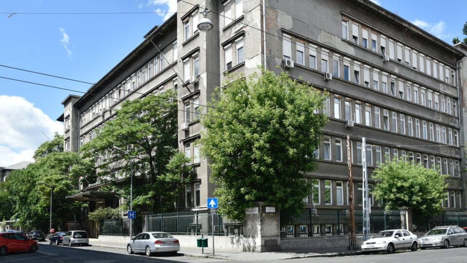 11 orvos hagyhatta ott a Péterfy szülészetét