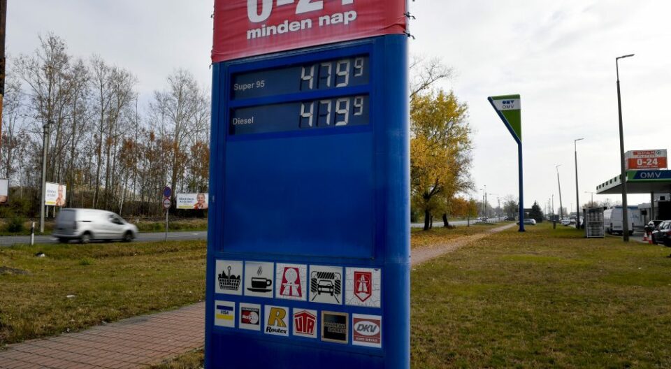 A benzinár-stop miatt mennyiségi korlátozások és kútbezárások is jöhetnek