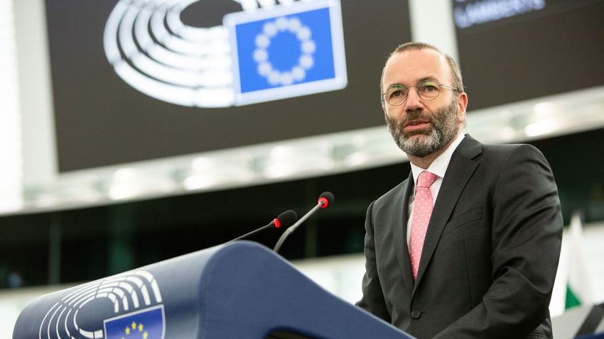 Manfred Weber nem áll be Márki-Zay Péter mögé