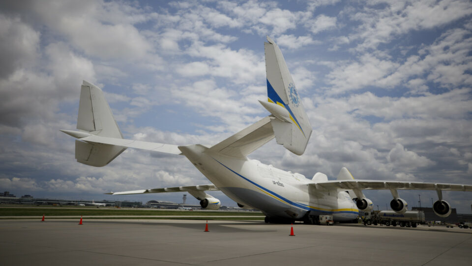 Megsemmisült a világ legnagyobb repülőgépe, Mriya a kijevi harcban