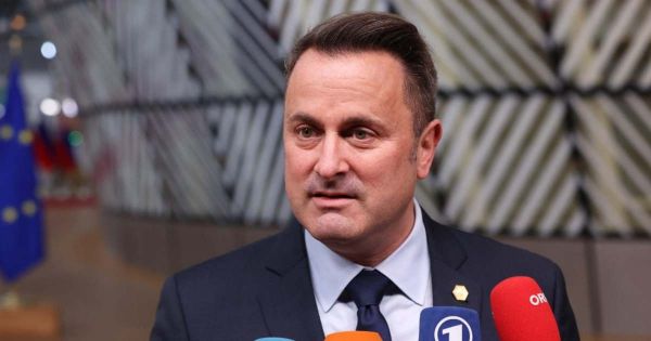 Plágiumbotránya miatt lemondott diplomájáról az Orbán Viktort támadó luxemburgi kormányfő