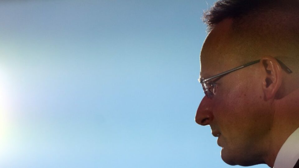 Szijjártó Péter: Legalább ilyenkor ne…