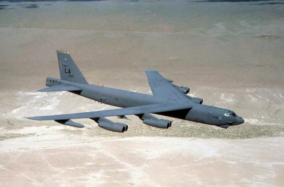 Amerikai nehézbombázók repültek át a magyar légtéren