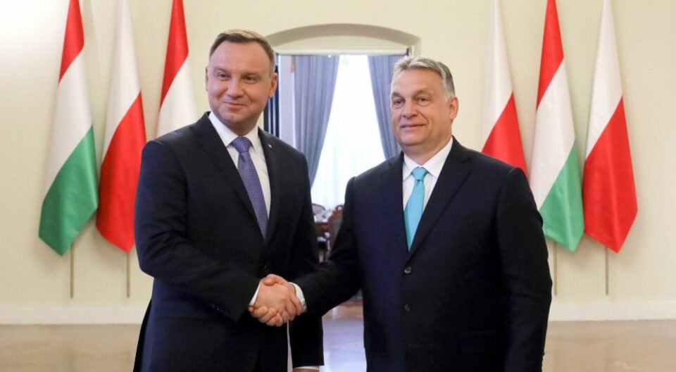 Lengyel elnök: Sokba kerülhet Magyarországnak Orbán oroszbarát politikája