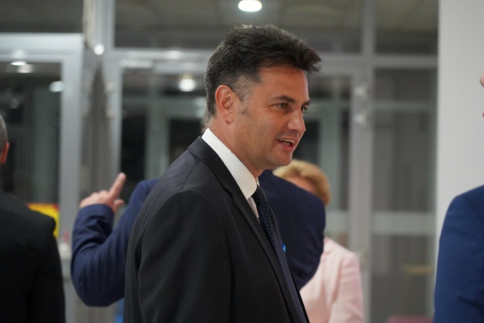 Nem akárkivel fotózkodott Márki-Zay a köztévében
