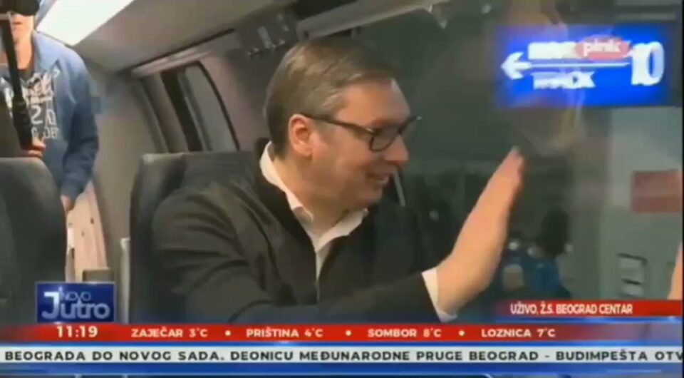 Tömeg helyett a semminek integetett Orbán Viktor és a szerb elnök