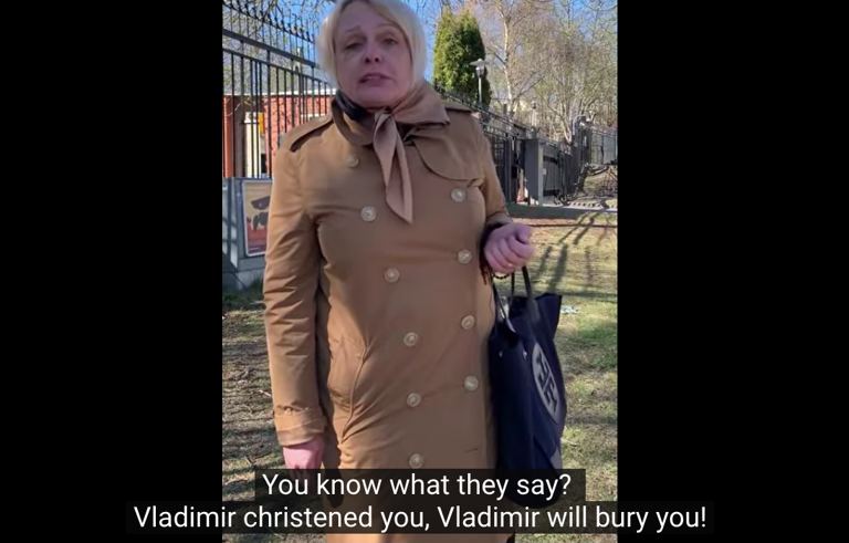 Az utcán támadt egy ukrán nőre a Svédországban élő orosz tanárnő, gyorsan utolérte a végzete