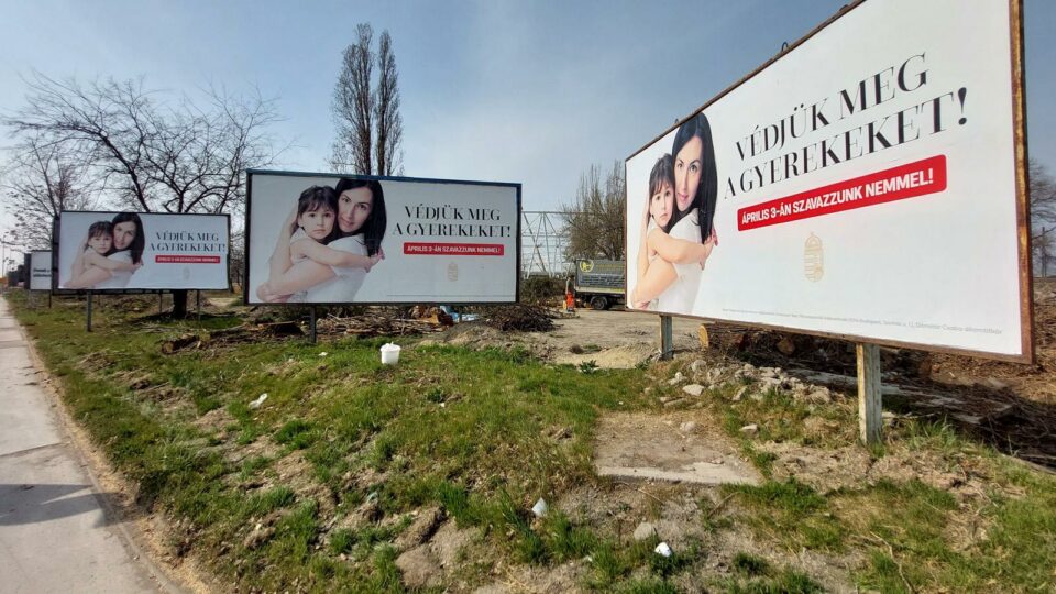 Eltüntették Orbánt az utcákról