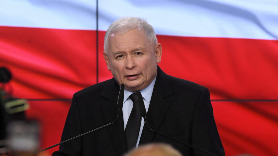 Kaczynski: Lengyelország nyitott lenne amerikai atomfegyverek állomásoztatására