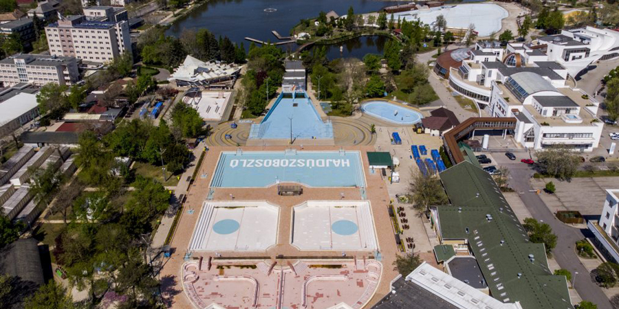 Ma nyit az ország legnagyobb termálstrandja