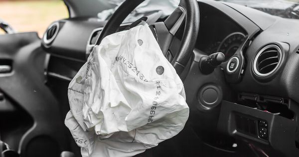 Hatalmas a káosz: tömegkarambol történt Budapesten a Nagyvárad térnél