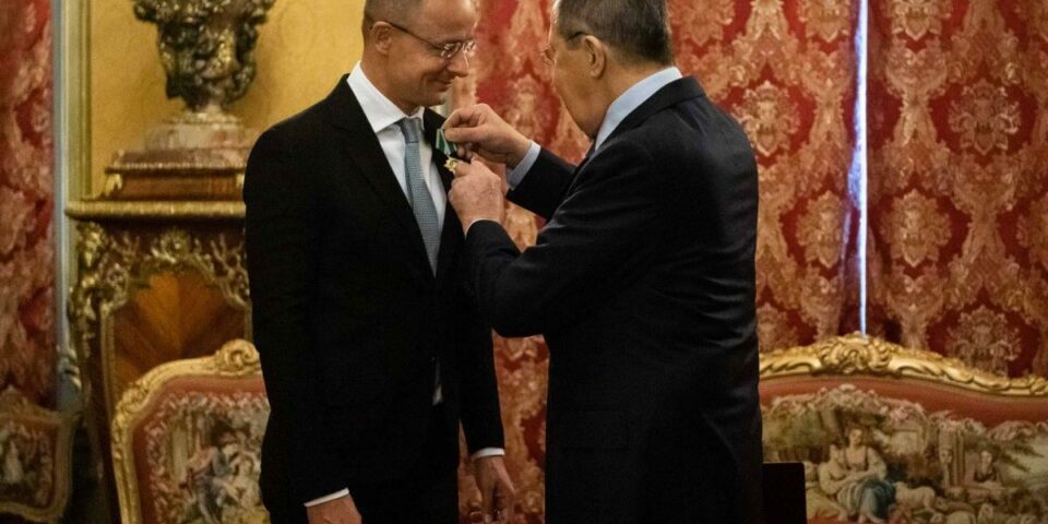 Szijjártó egy öndicsérő köszönőlevéllel válaszolt Zelenszkij Magyarországot érő bírálatára