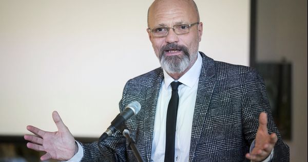 „Ez egy új járvány” – baljós figyelmeztetést küldött Zacher Gábor