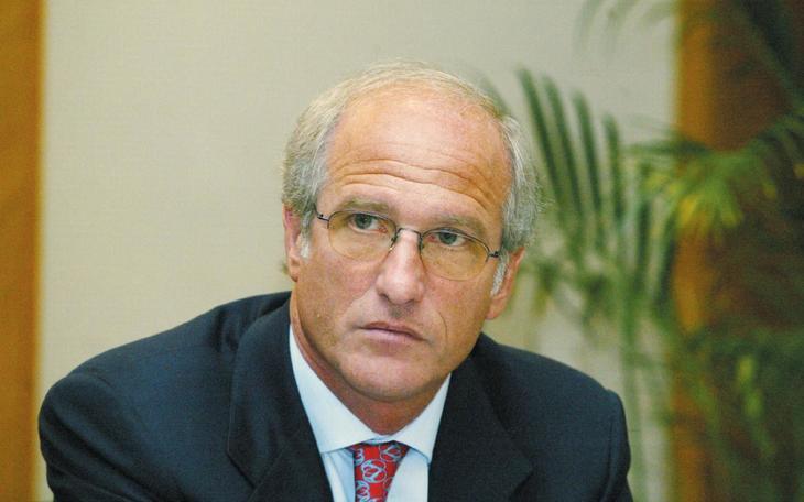 Surányi György szerint ma 330-340 forintba kellene kerülnie egy eurónak
