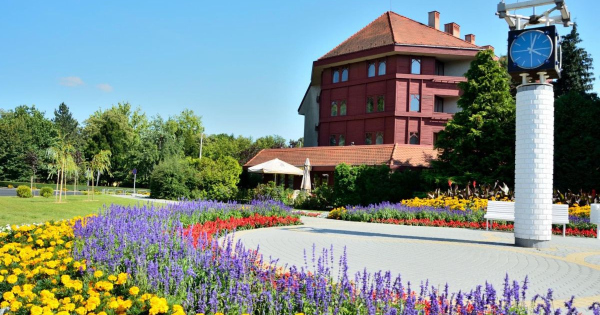 „Azért, hogy jövőre nyitva lehessünk, most be kell zárnunk” – a magas gázárak miatt lehúzza a rolót a somogyi hotel