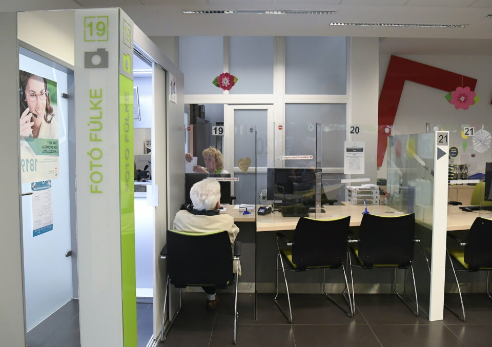 Megváltoztatták egy magyar család vezetéknevét