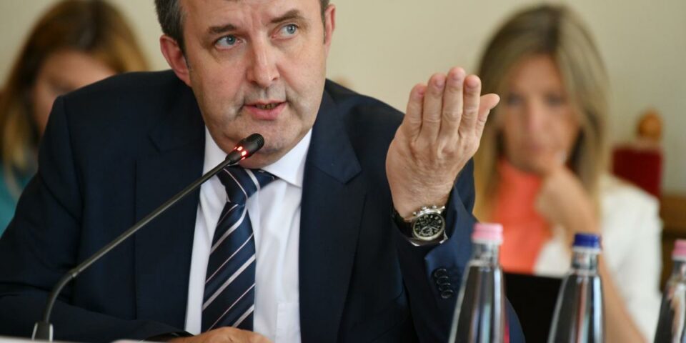 Palkovics László kiszivárgott felvételen beszél arról, hogy miért fújták le az augusztus 20-i tűzijátékot már délben