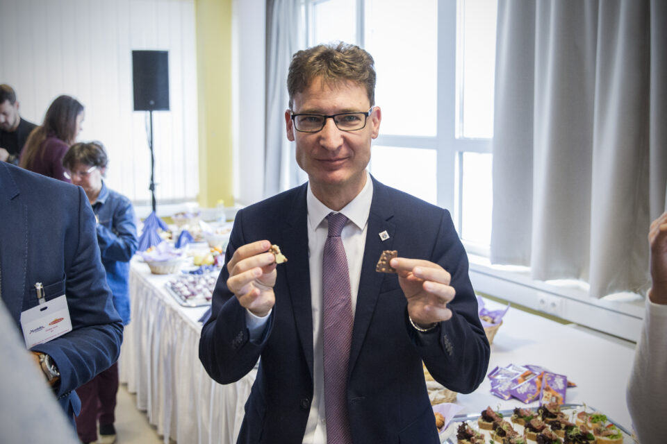 Székesfehérvár fideszes polgármesterével is szembejött a valóság