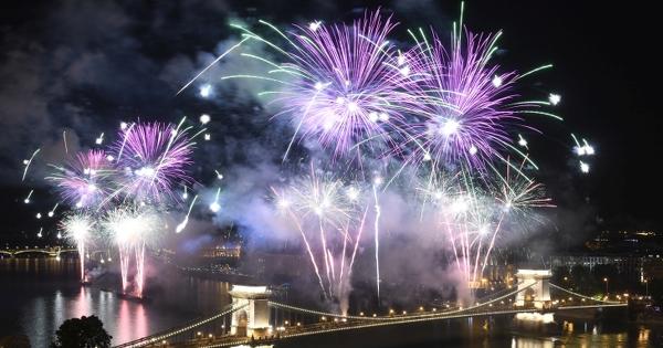 Tűzijáték helyett másra is el lehetett volna költeni azt a pénzt – videón a budapestiek véleménye a tűzijátékról