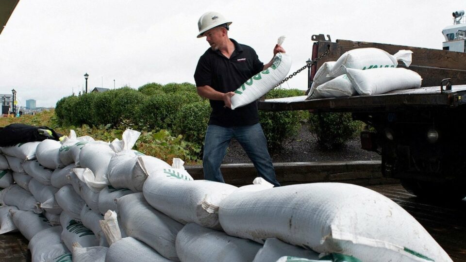 Hurricane Fiona: Canada hit by ‘historic, extreme event’