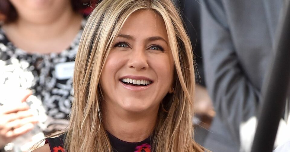 Jennifer Aniston a zuhany alól posztolt fotót, a rajongók imádják érte