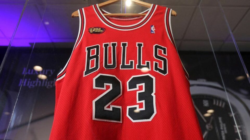 Michael Jordan’s ‘Last Dance’ jersey fetches record .1m