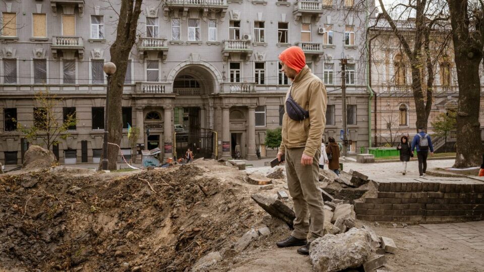 Fekete vasárnapra ébredt Ukrajna, Kína már evakuálja állampolgárait