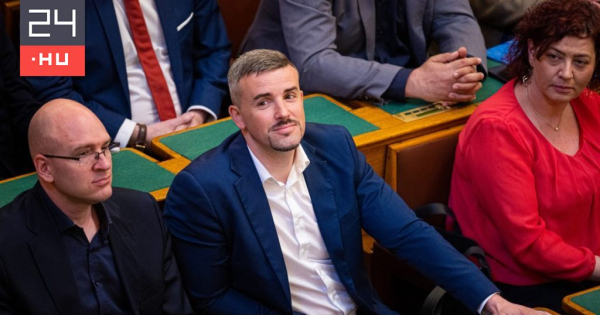 Jakab 19 kínos kérdéssel sorozta meg Orbánt