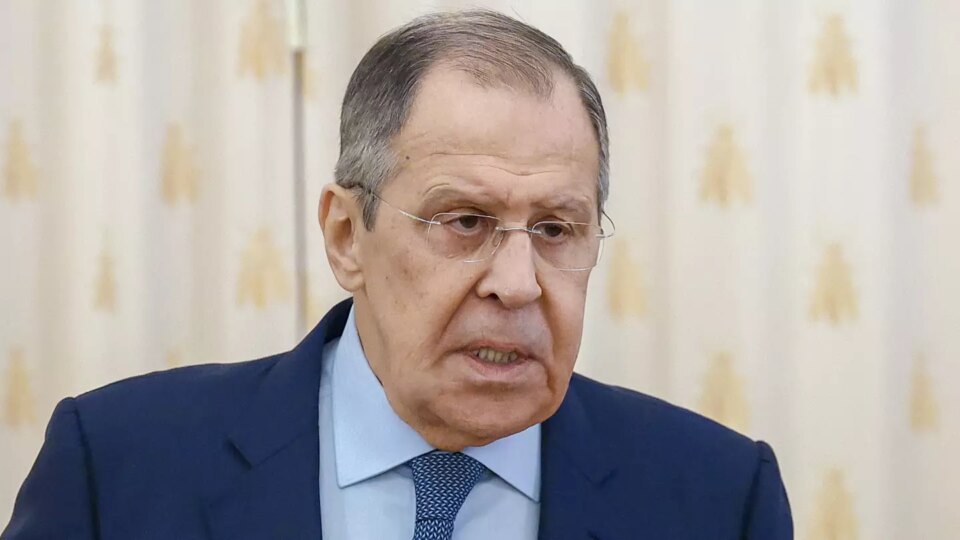 Lavrov: nincs értelme fenntartani Nyugaton a korábbi orosz diplomáciai jelenlétet