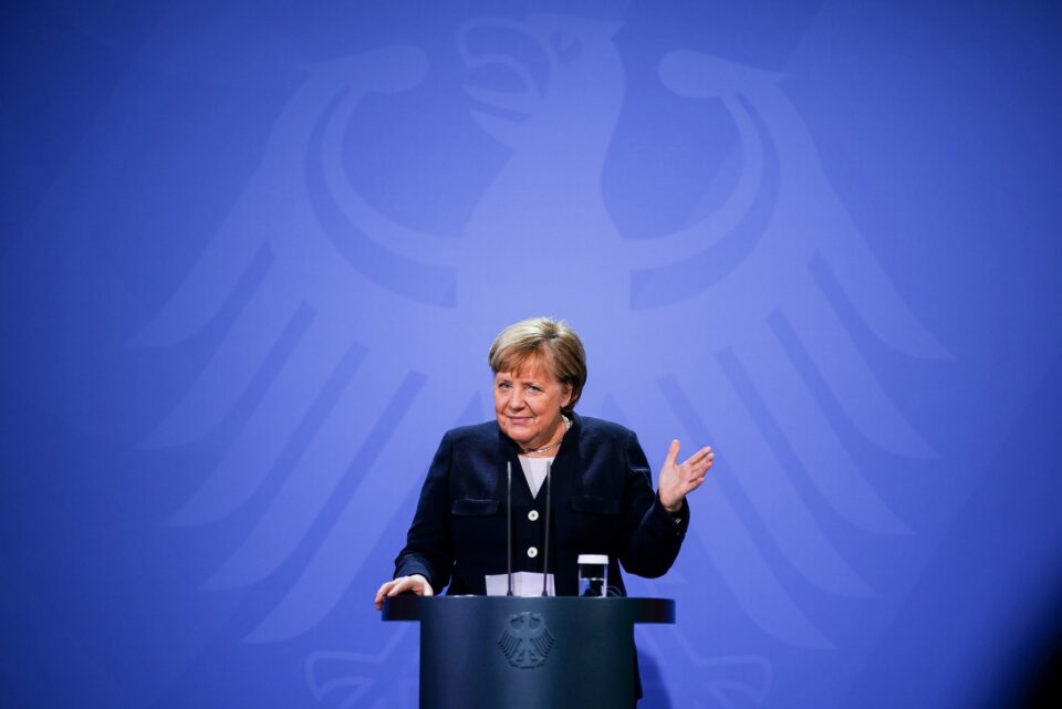 Merkel figyelmeztet: Európa csak Oroszországgal együtt érhet el tartós békét 