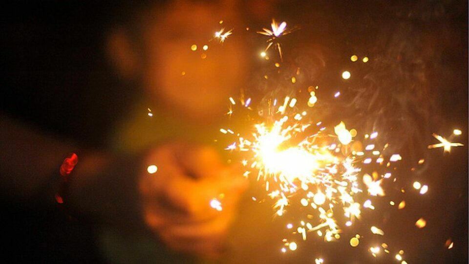 Six month jail threat over Delhi fireworks