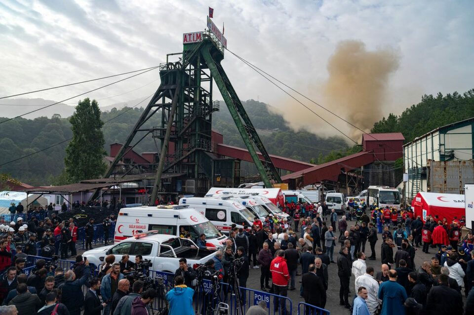 Turkey coal mine explosion kills 41, injures 11