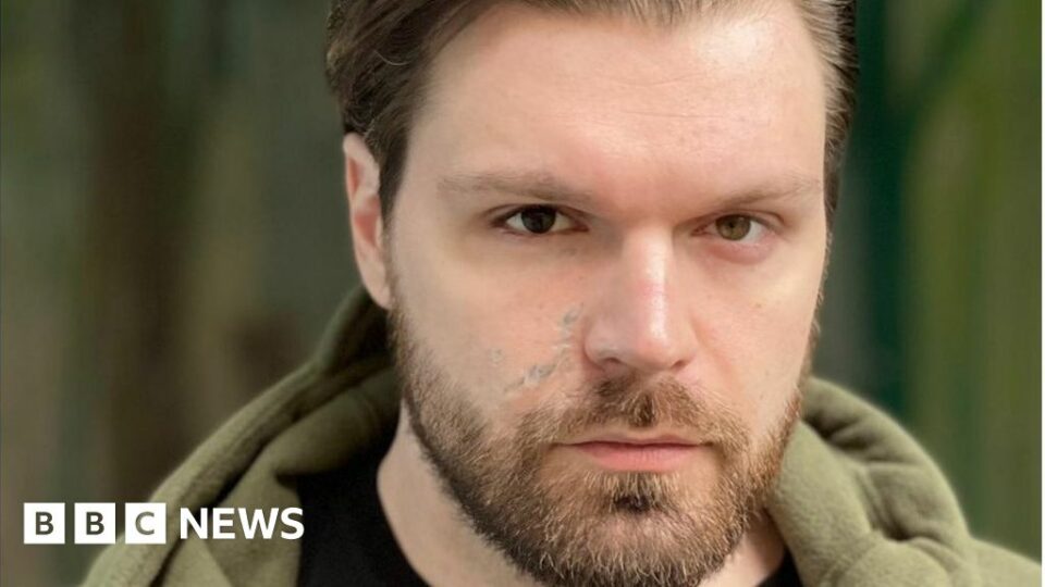 Ukraine Azovstal: Released man says Azov fighters kept in inhumane conditions by Russia