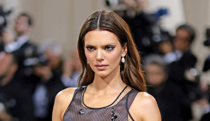 Kendall Jenner összepisilte magát a vörös szőnyegen