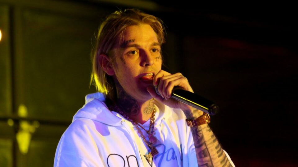 Meghalt Aaron Carter, saját kádjában találtak rá