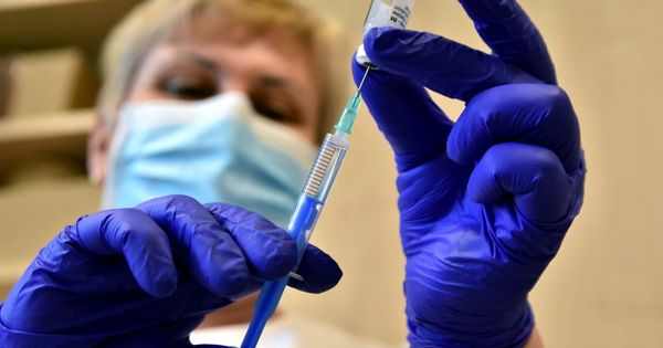 Új mellékhatásokat fedeztek fel két koronavírus elleni vakcinánál