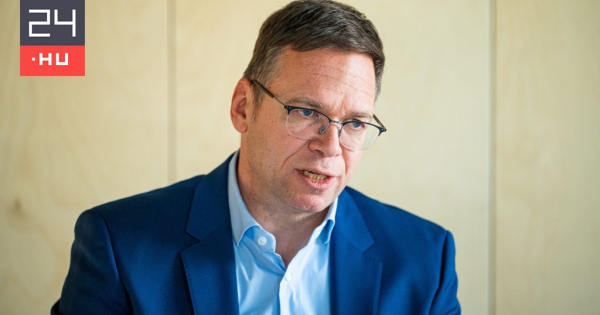 27-en játsszák, s mindig Orbán Viktor nyer. Mi az?