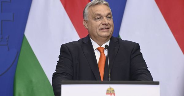Karácsony Gergely: tiszta szerencse, hogy Orbán Viktor nem holmi színész