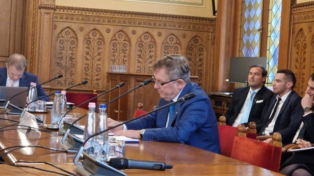 Matolcsy György: Szembe kell néznünk azzal, hogy a magyar gazdaság válságközeli helyzetben van