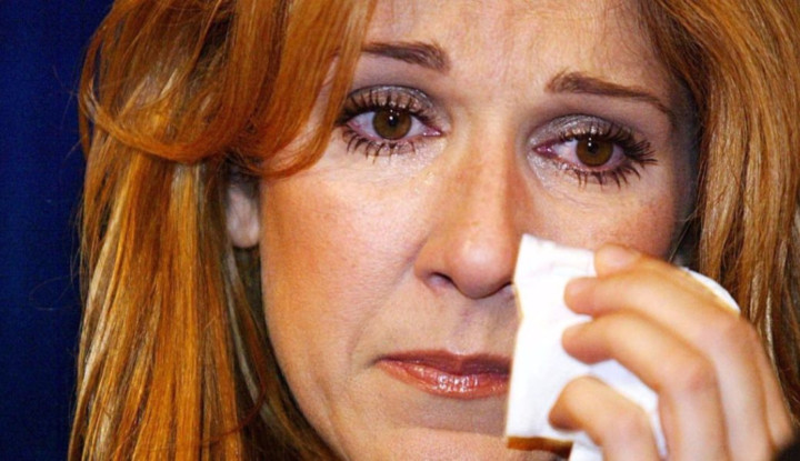 Sírva üzent magyar rajongóinak is Celine Dion, gyógyíthatatlan betegség miatt törli turnéját