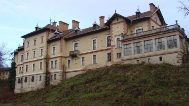 Eladták a 15 éve üresen álló parádfürdői kastélyt