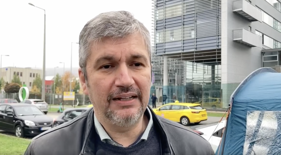 Hadházy Ákos: 500 millió forint uniós támogatásból fejlesztettek egy nem működő ingatlanközvetítő oldalt