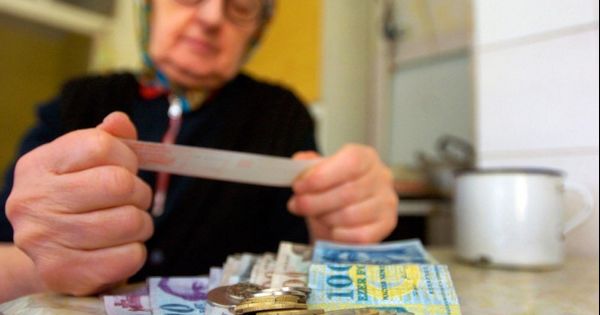 Minden nyugdíjasnak 205 ezer forintot adna 13. havi nyugdíjként az MSZP