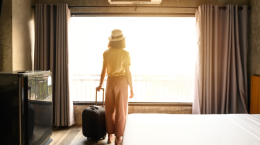 Guríts át egy palack vizet az ágy alatt, akárhányszor hotelszobában szállsz meg! Az életedet mentheted meg vele