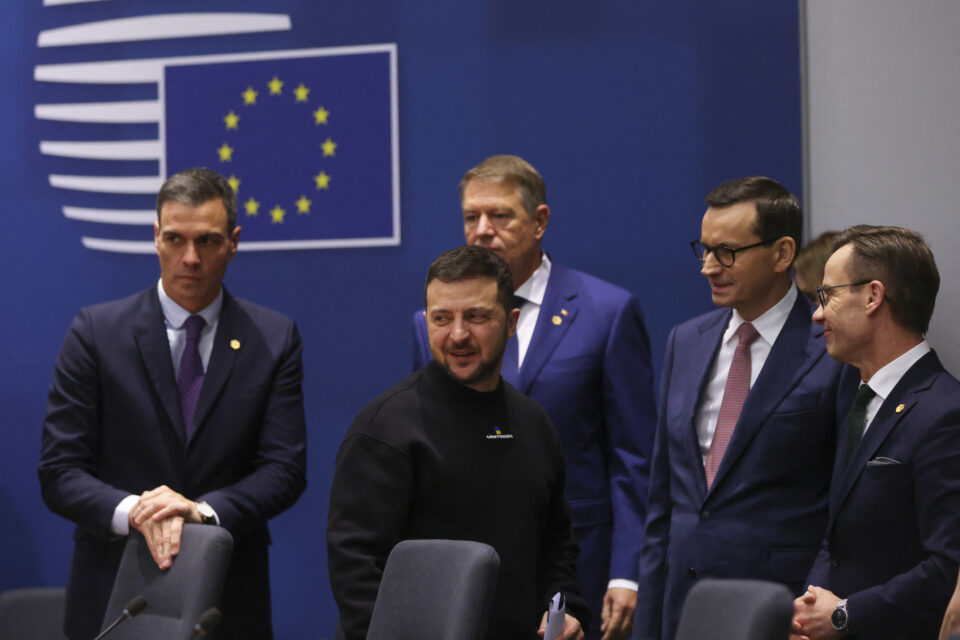 Zelenszkij az Európai Parlamentben: Több uniós ország is repülőket küldene Ukrajnának