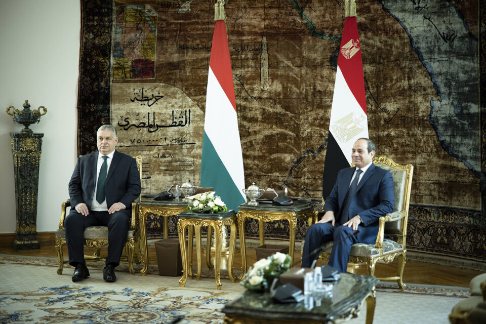 Három honvédségi repülő kellett Orbán és delegációja egyiptomi látogatásához