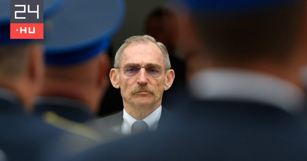 Pintér Sándor hallgatta ki a magyar Terence Hillt