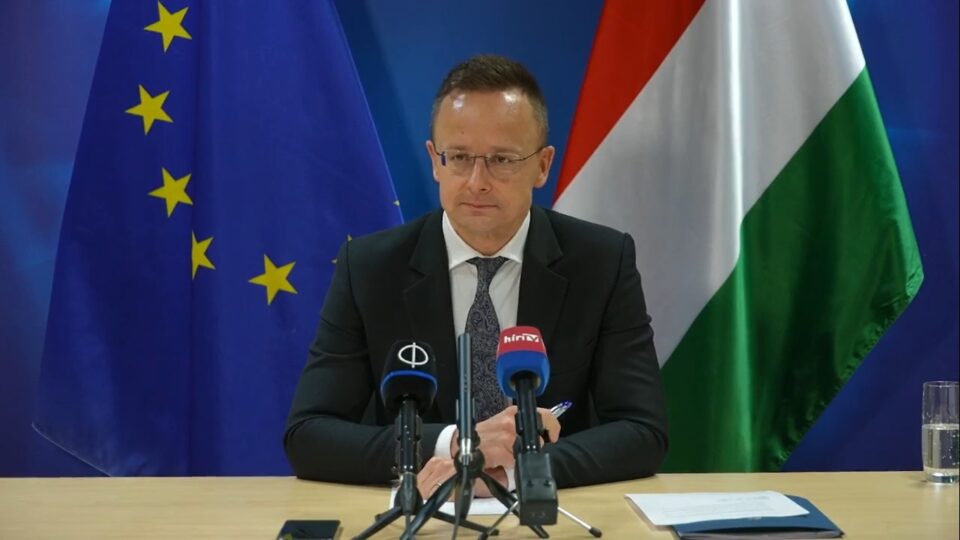 Szijjártó Péter: Magyarország és Lengyelország is nemmel szavazott