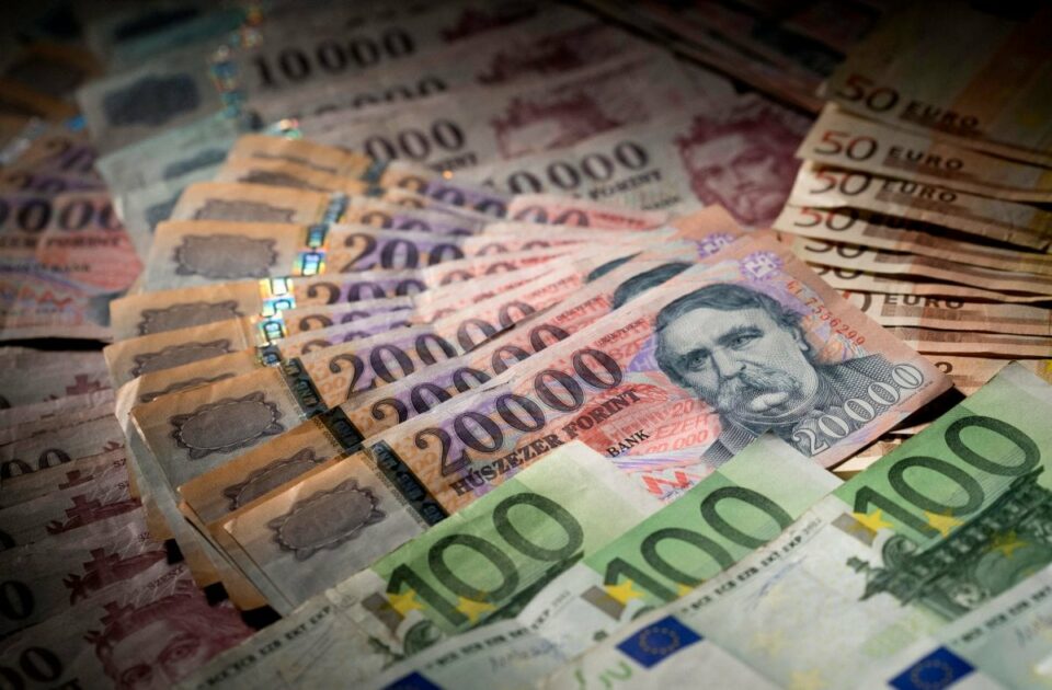Tovább erősödött a forint, ezt nézzék!